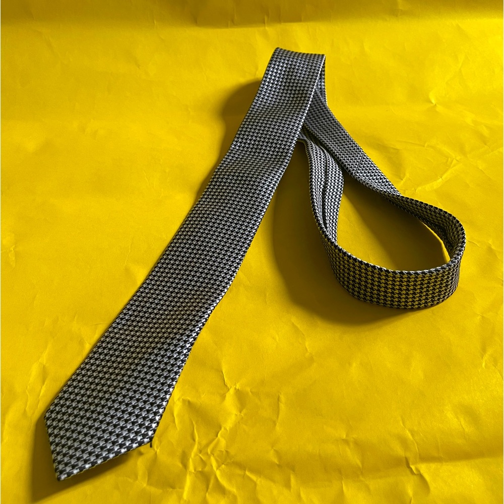 Vintage Tie